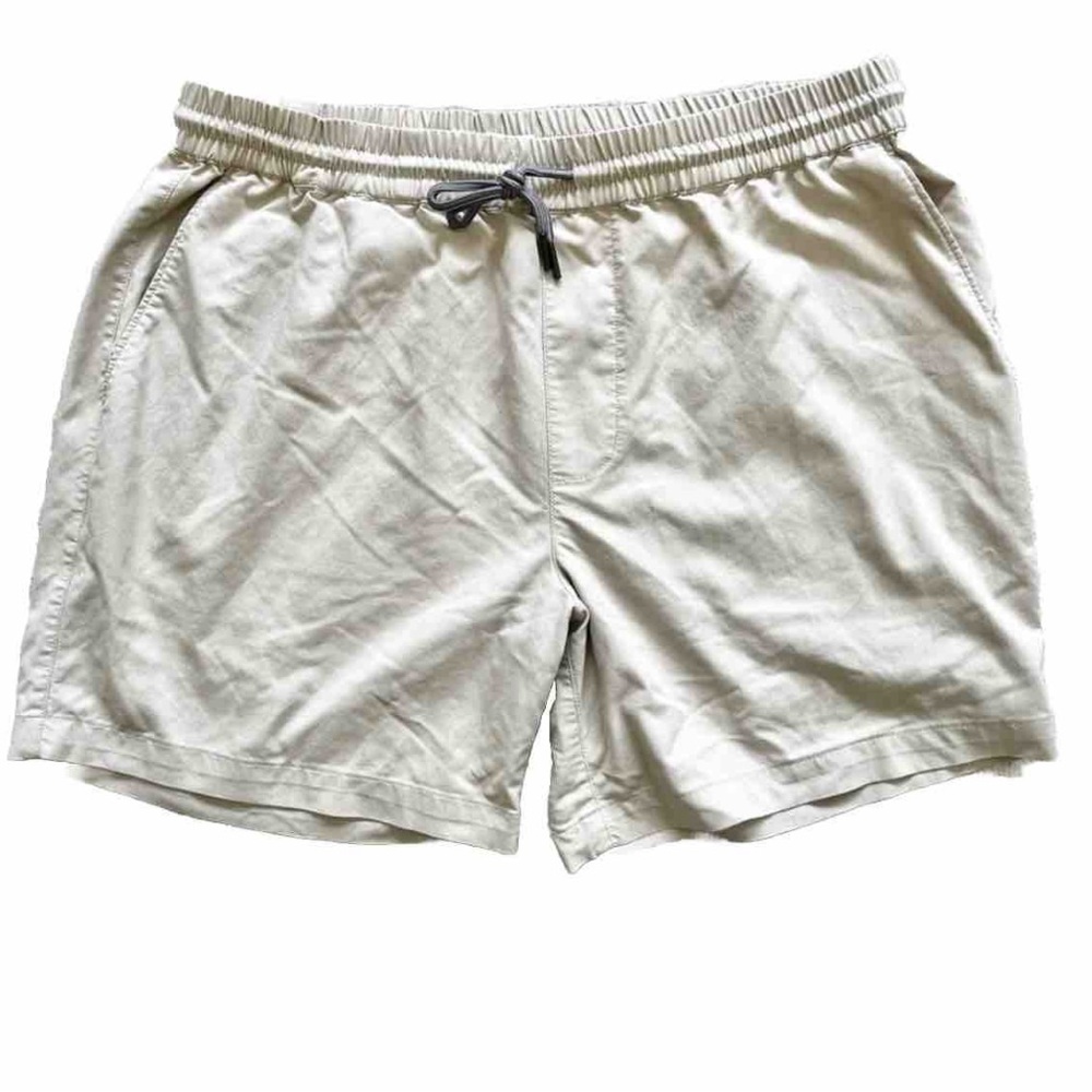 TASC PERFORMANCE MENS SHORTS SIZE MEDIUM ACTIVE OUTDOORS STYLISH CLASSIC